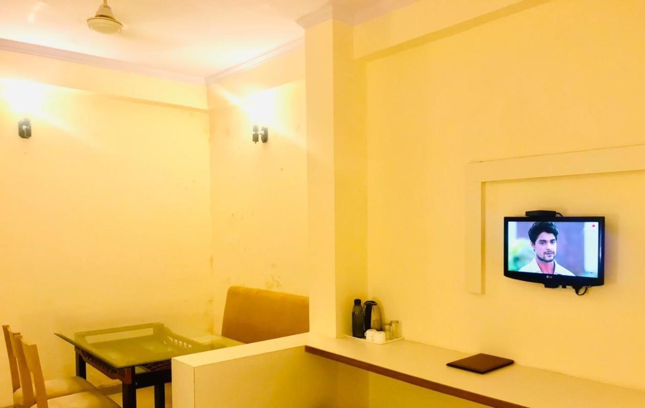 Tulip Palm Hotell Jaipur Exteriör bild