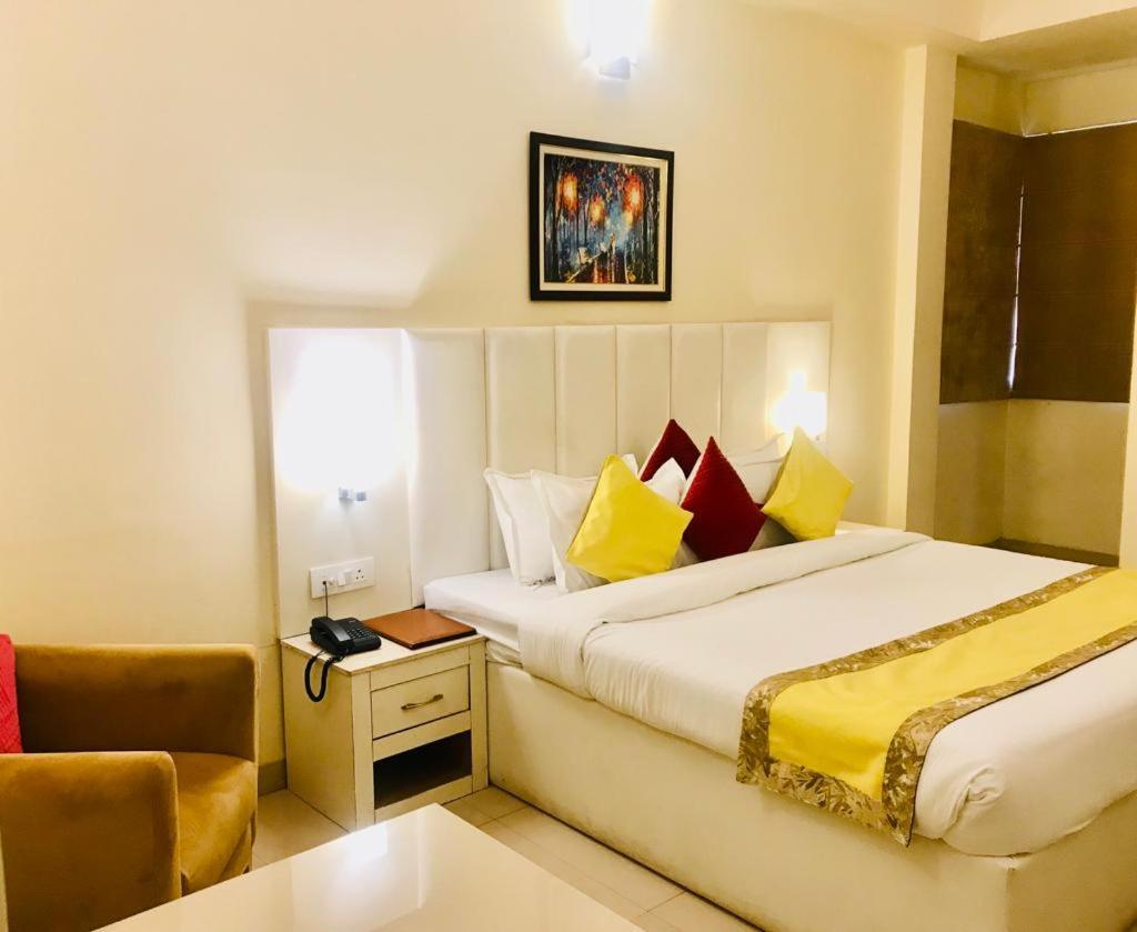 Tulip Palm Hotell Jaipur Exteriör bild