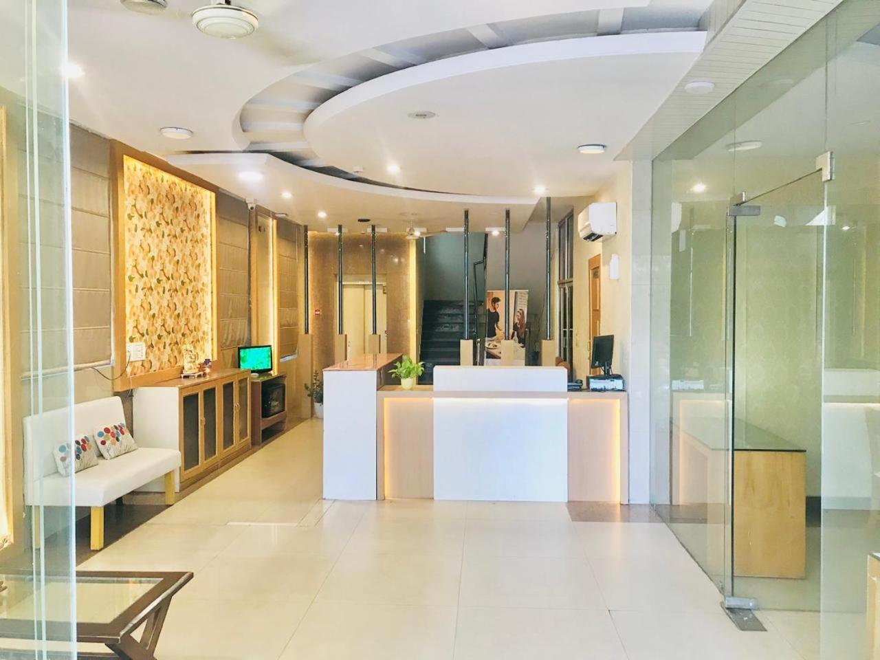 Tulip Palm Hotell Jaipur Exteriör bild